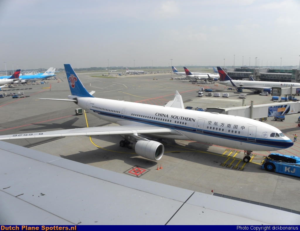 B-6526 Airbus A330-200 China Southern by dickbonarius