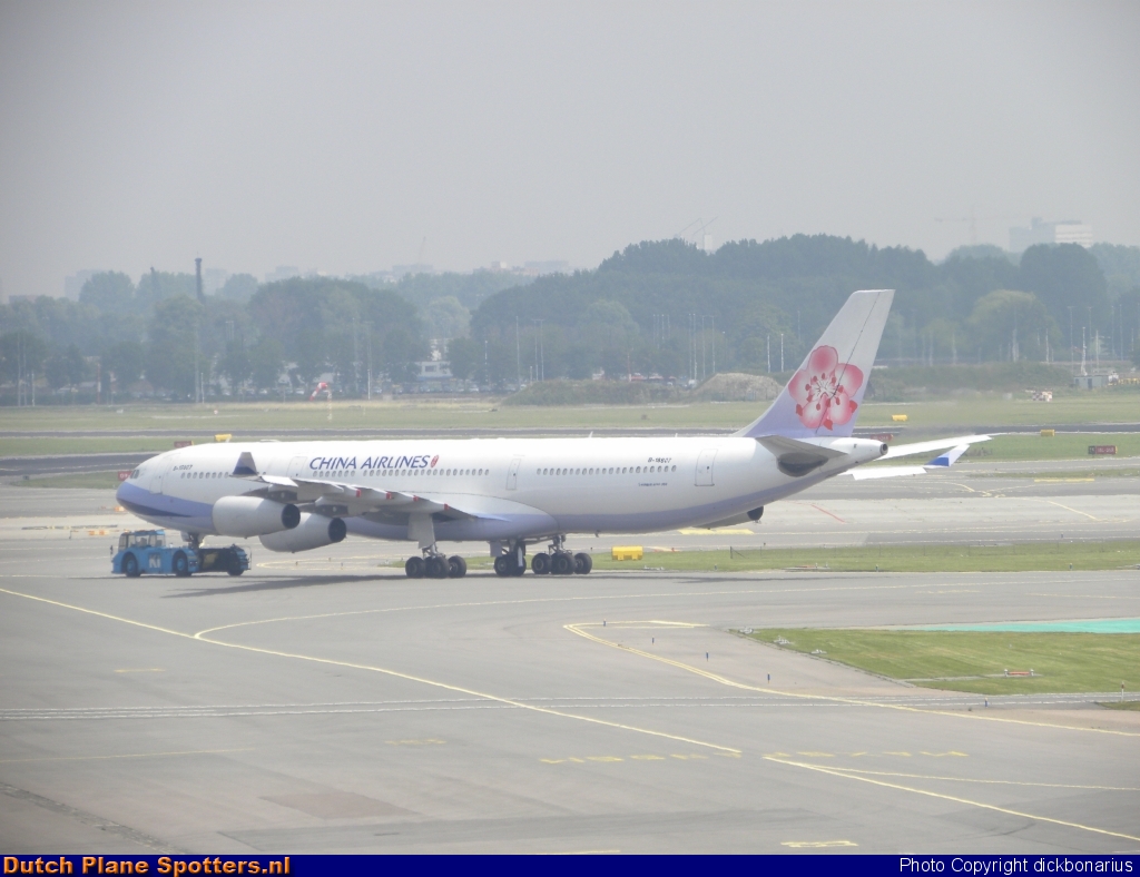 B-18807 Airbus A340-300 China Airlines by dickbonarius