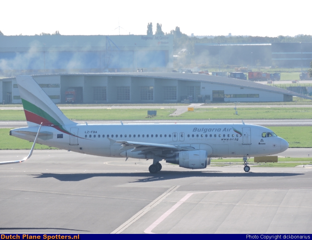 LZ-FBA Airbus A319 Bulgaria Air by dickbonarius
