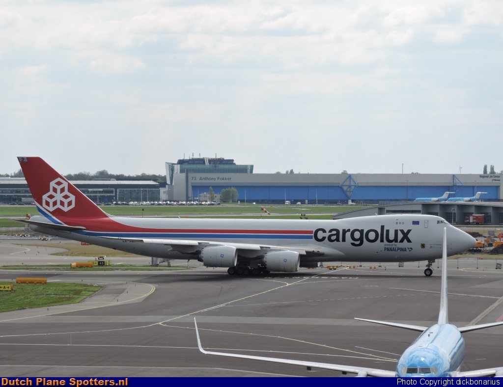 LX-VCH Boeing 747-400 Cargolux by dickbonarius
