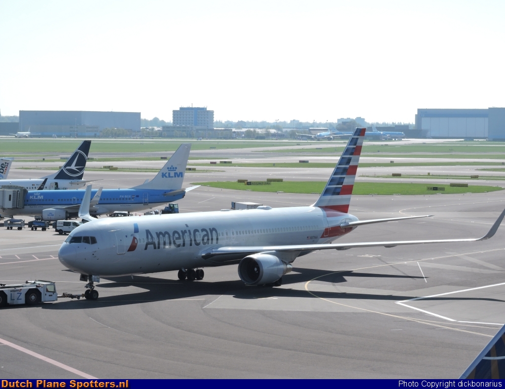 N379AA Boeing 767-300 American Airlines by dickbonarius