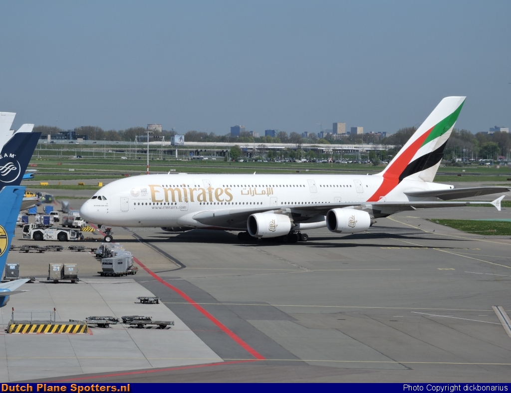 A6-EEE Airbus A380-800 Emirates by dickbonarius