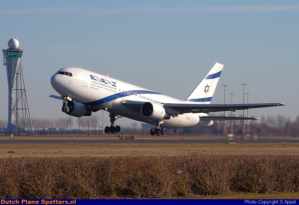 4X-EAF Boeing 767-200 El Al Israel Airlines by S.Appel