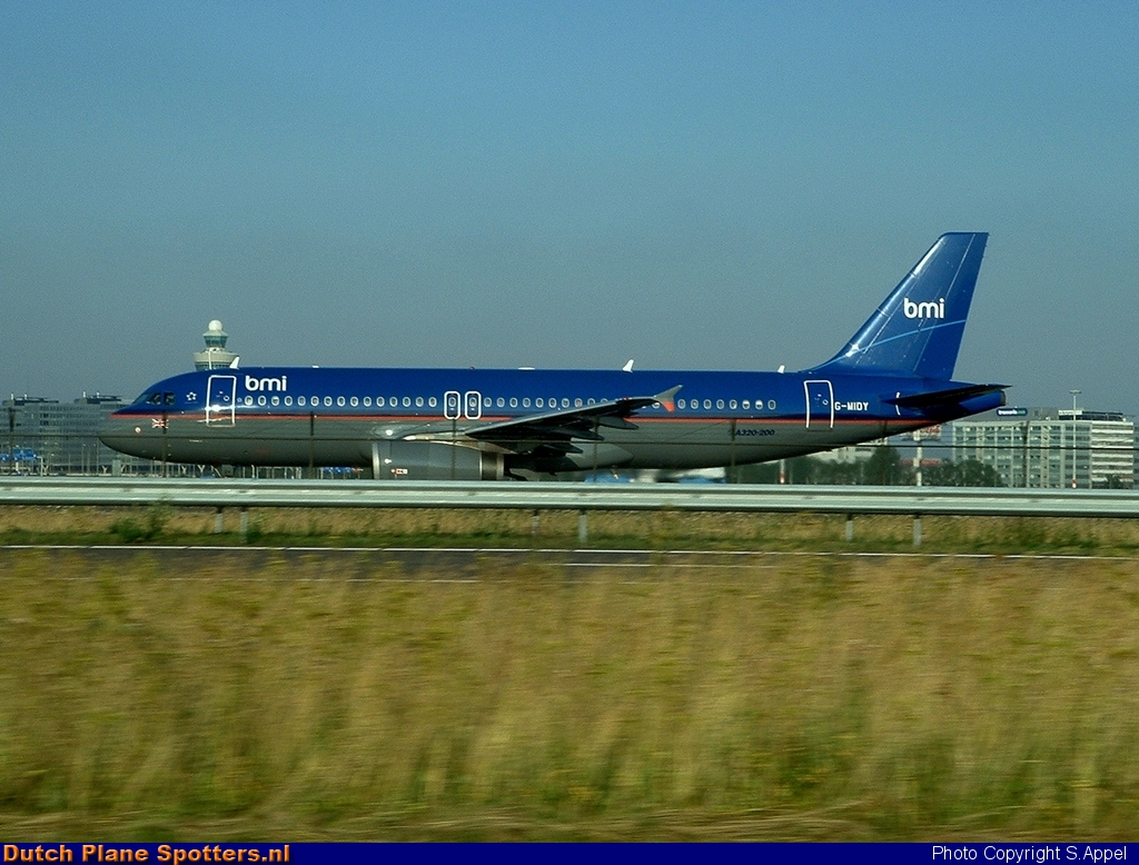 G-MIDY Airbus A320 BMI British Midland by S.Appel