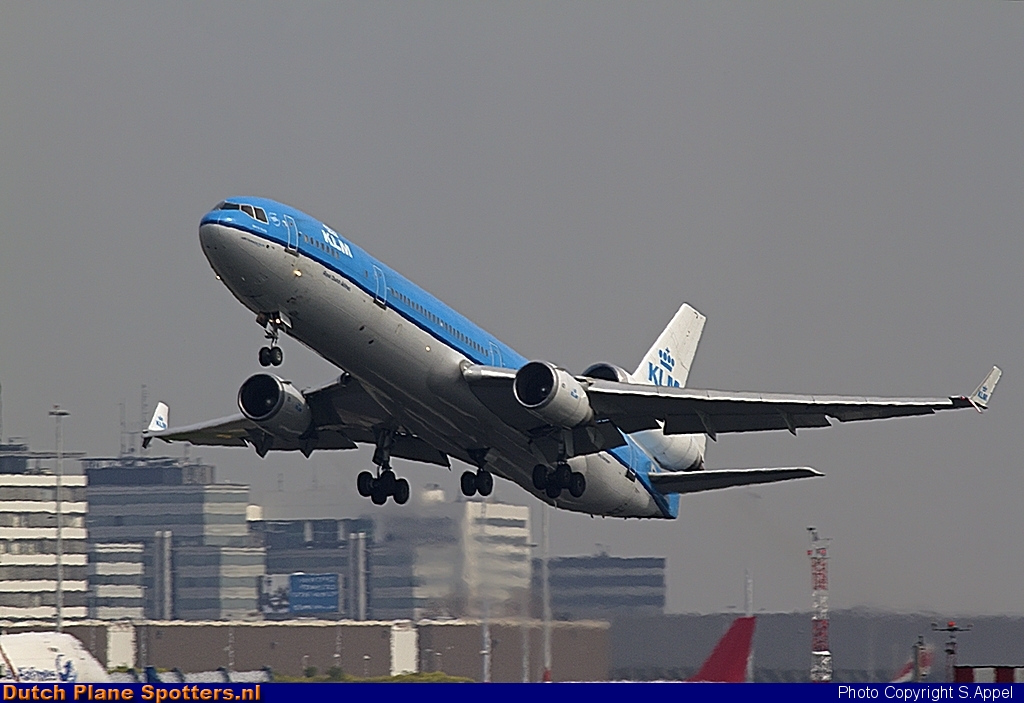 PH-KCC McDonnell Douglas MD-11 KLM Royal Dutch Airlines by S.Appel