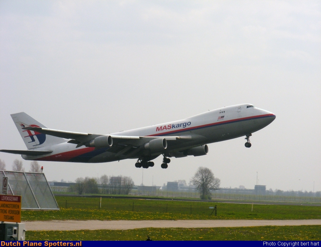 9M-MPR Boeing 747-400 MASkargo by bert hart