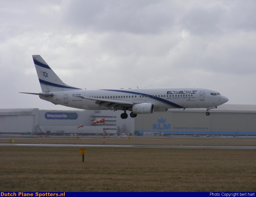 4X-EKB Boeing 737-800 El Al Israel Airlines by bert hart