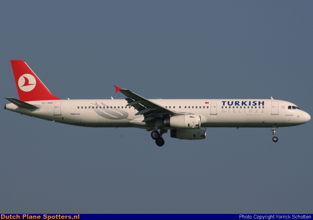 TC-JRD Airbus A321 Turkish Airlines by Yorrick Schotten