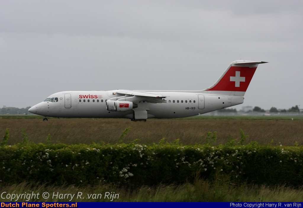 HB-IXO BAe 146 Swiss International Air Lines by Harry R. van Rijn
