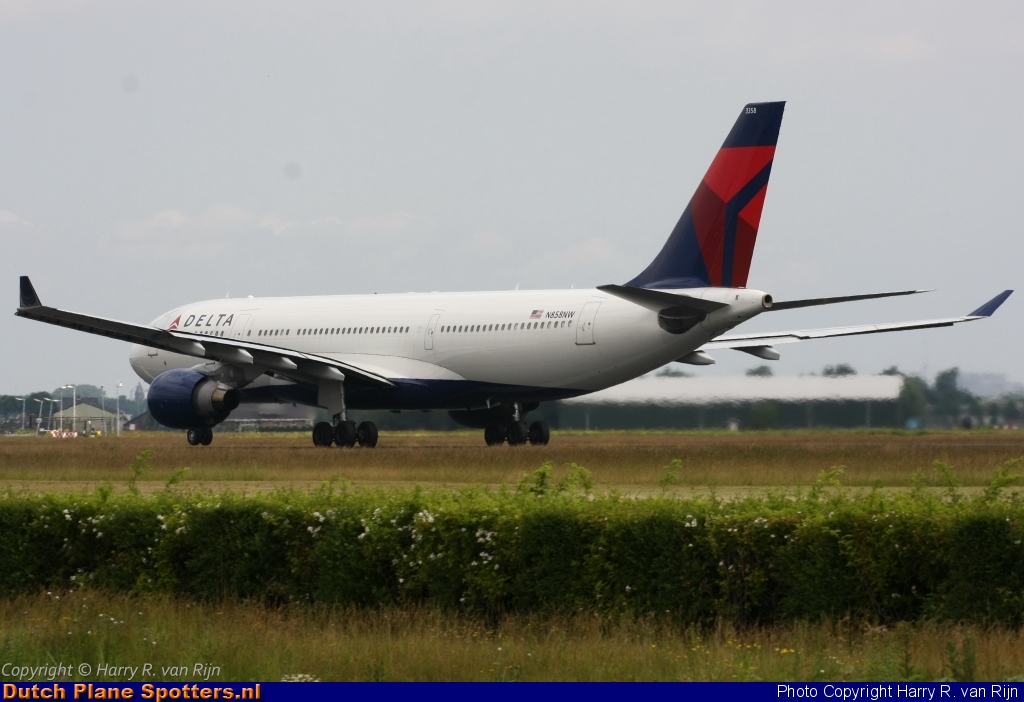 N858NW Airbus A330-200 Delta Airlines by Harry R. van Rijn