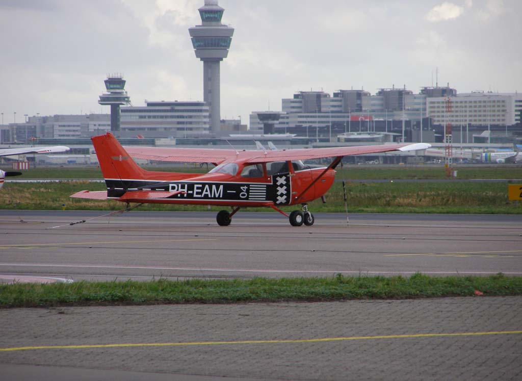 PH-EAM Cessna 172 Skyhawk Amsterdamse Vliegclub by Captainofthesky