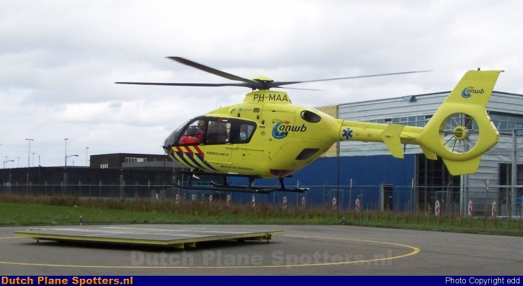 PH-MAA Eurocopter EC-135 ANWB Mobiel Medisch Team by edd