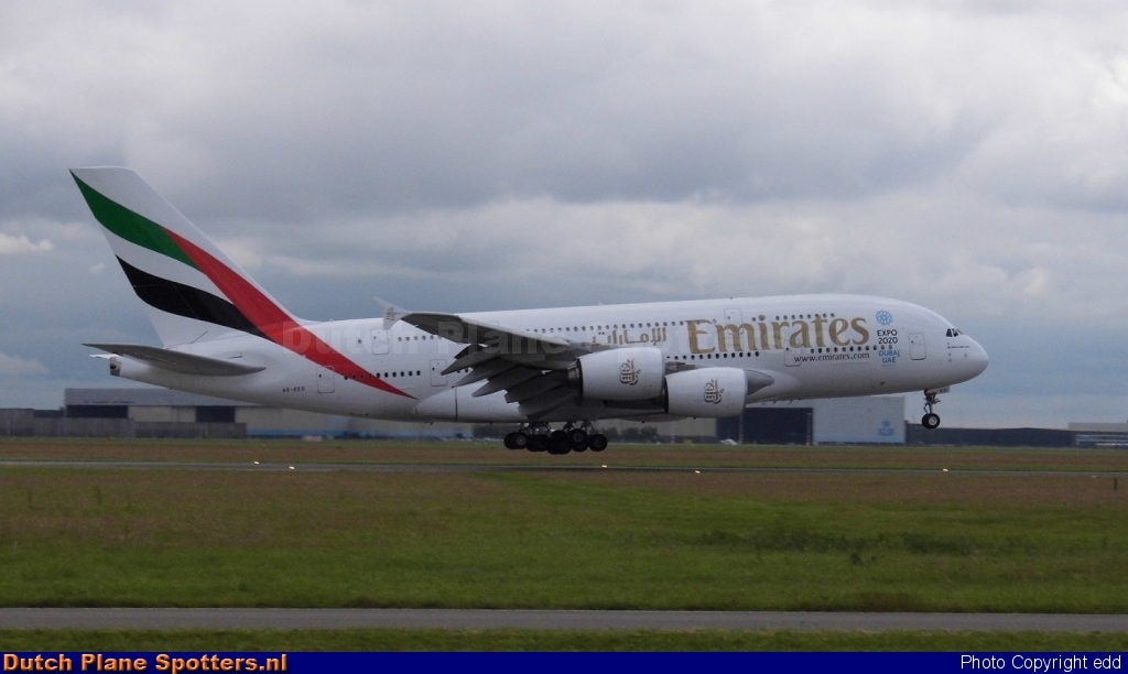 A6-EEO Airbus A380-800 Emirates by edd