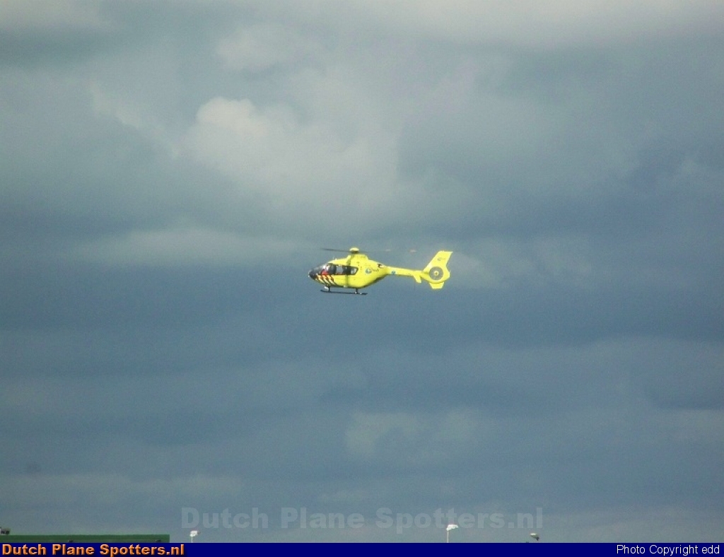PH-HVB Eurocopter EC-135 ANWB Mobiel Medisch Team by edd