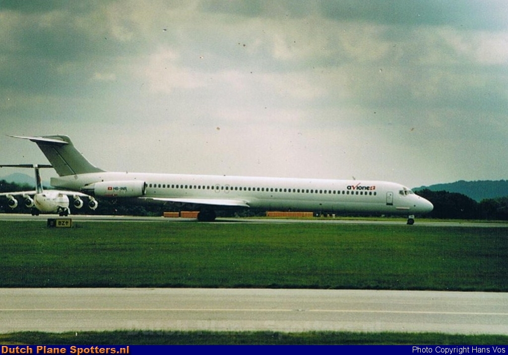 HB-INR McDonnell Douglas MD-82 Avione by Hans Vos