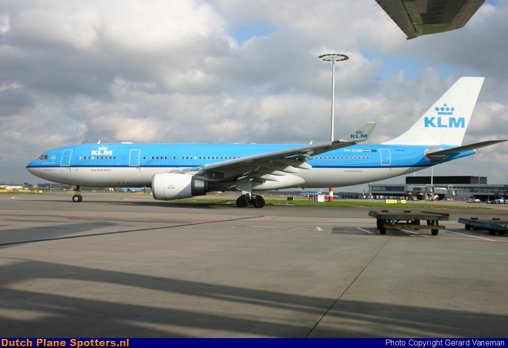 PH-AOM Airbus A330-200 KLM Royal Dutch Airlines by Gerard Vaneman