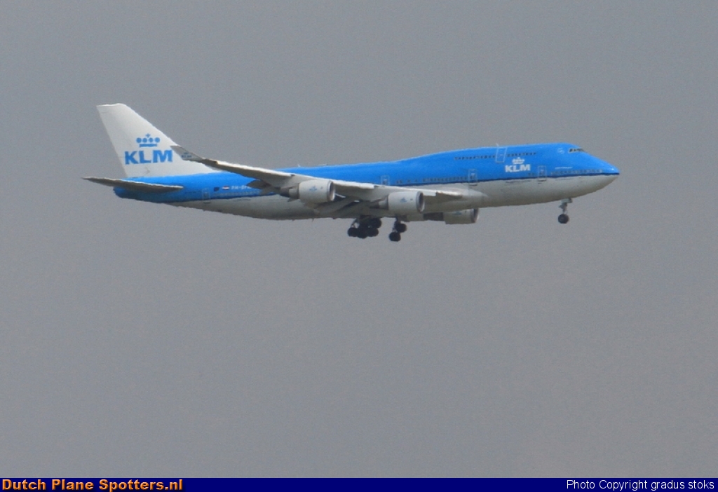 PH-BFV Boeing 747-400 KLM Royal Dutch Airlines by gradus stoks