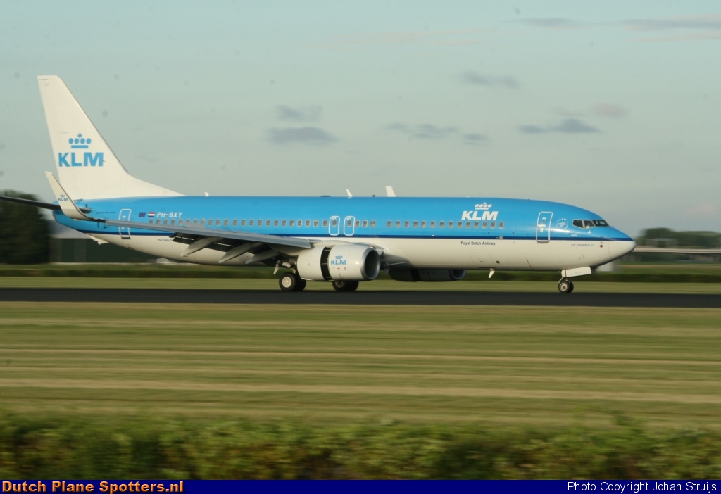 PH-BXY Boeing 737-800 KLM Royal Dutch Airlines by Johan Struijs