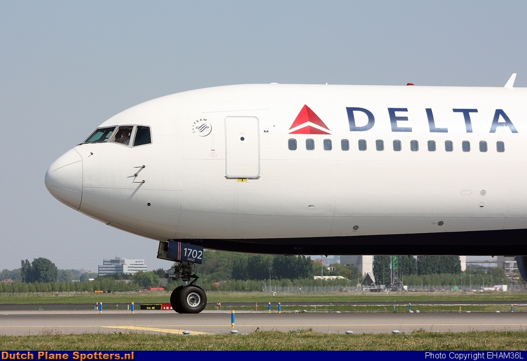 N172DZ Boeing 767-300 Delta Airlines by EHAM36L