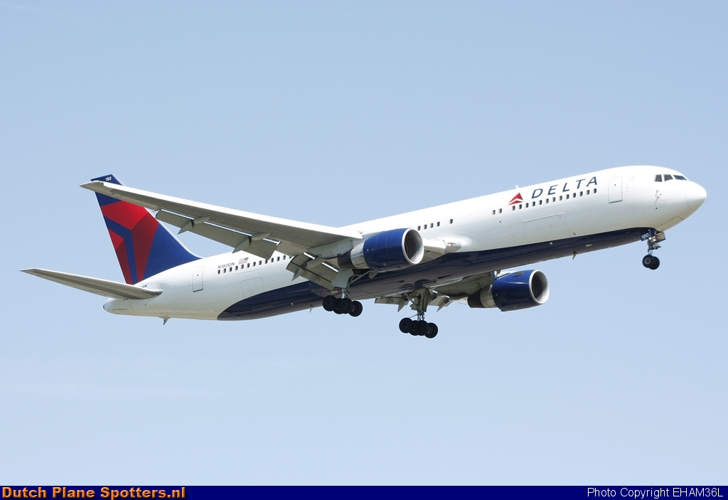 N180DN Boeing 767-300 Delta Airlines by EHAM36L