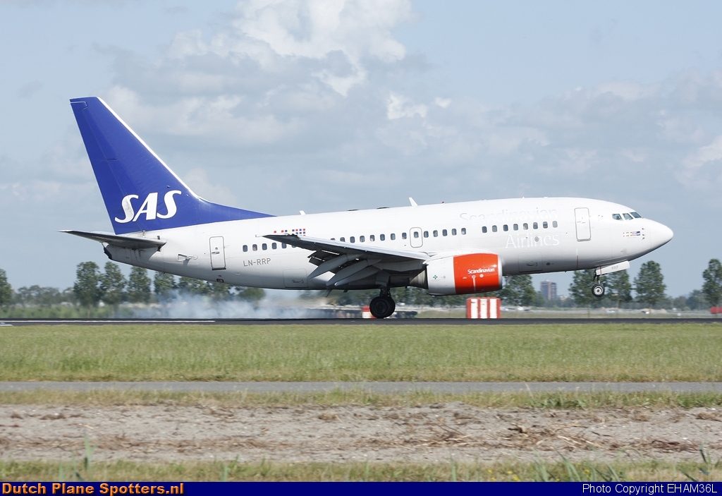 LN-RRP Boeing 737-600 SAS Scandinavian Airlines by EHAM36L