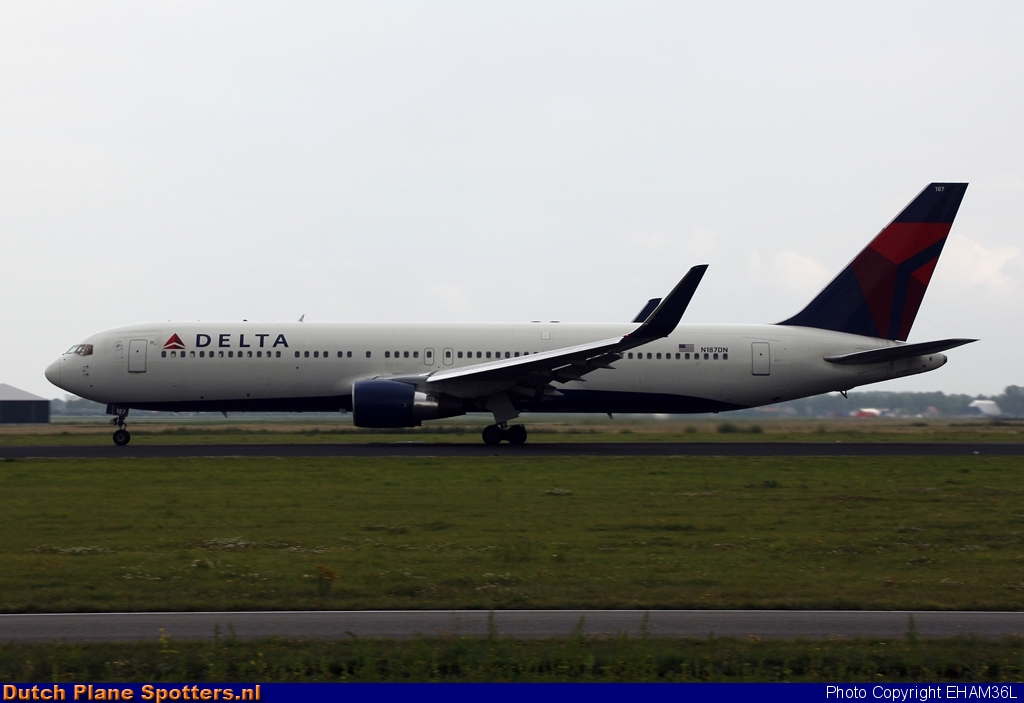 N187DN Boeing 767-300 Delta Airlines by EHAM36L