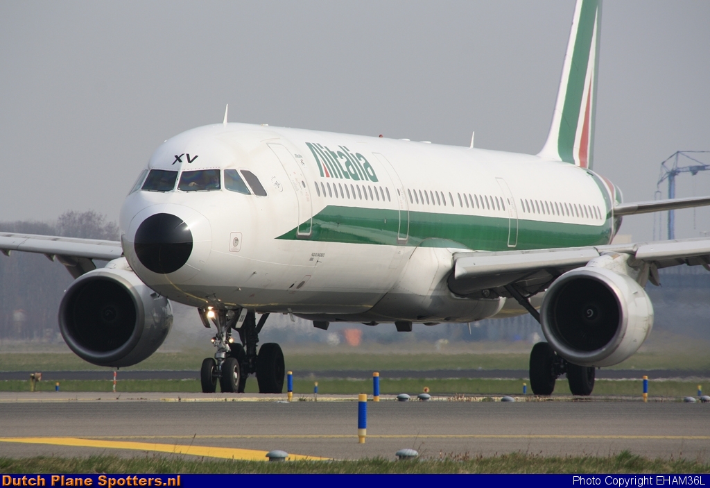 EI-IXV Airbus A321 Alitalia by EHAM36L