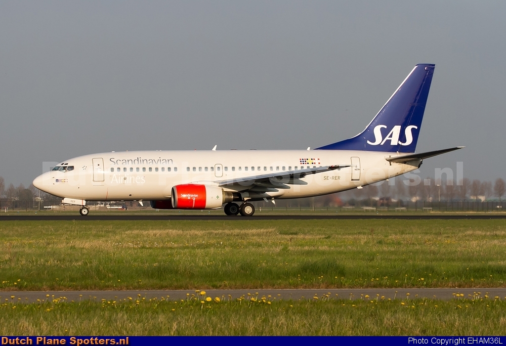 SE-RER Boeing 737-700 SAS Scandinavian Airlines by EHAM36L