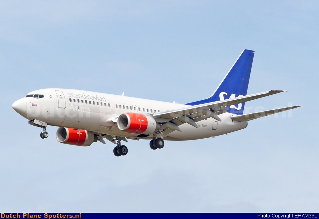 LN-TUH Boeing 737-700 SAS Scandinavian Airlines by EHAM36L