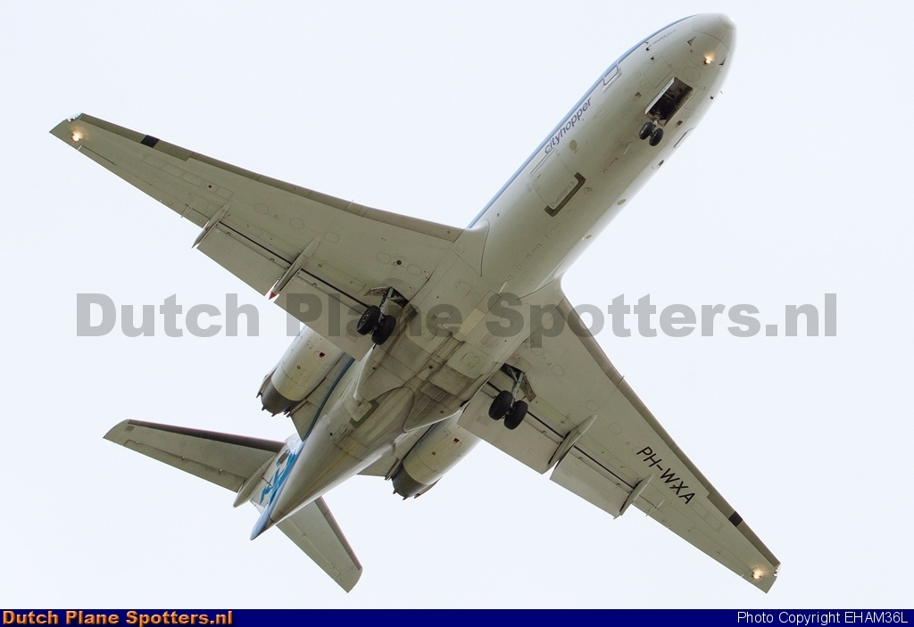 PH-WXA Fokker 70 KLM Cityhopper by EHAM36L