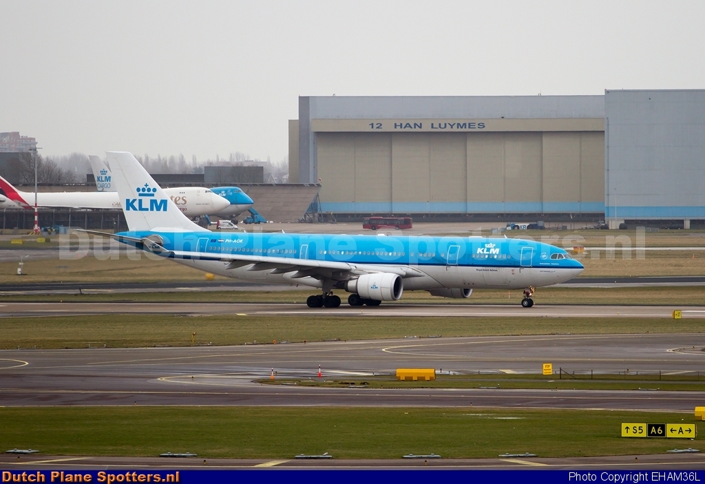 PH-AOK Airbus A330-200 KLM Royal Dutch Airlines by EHAM36L