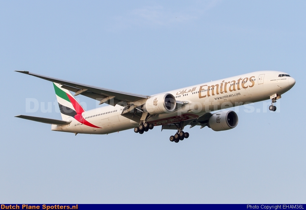 A6-ECG Boeing 777-300 Emirates by EHAM36L