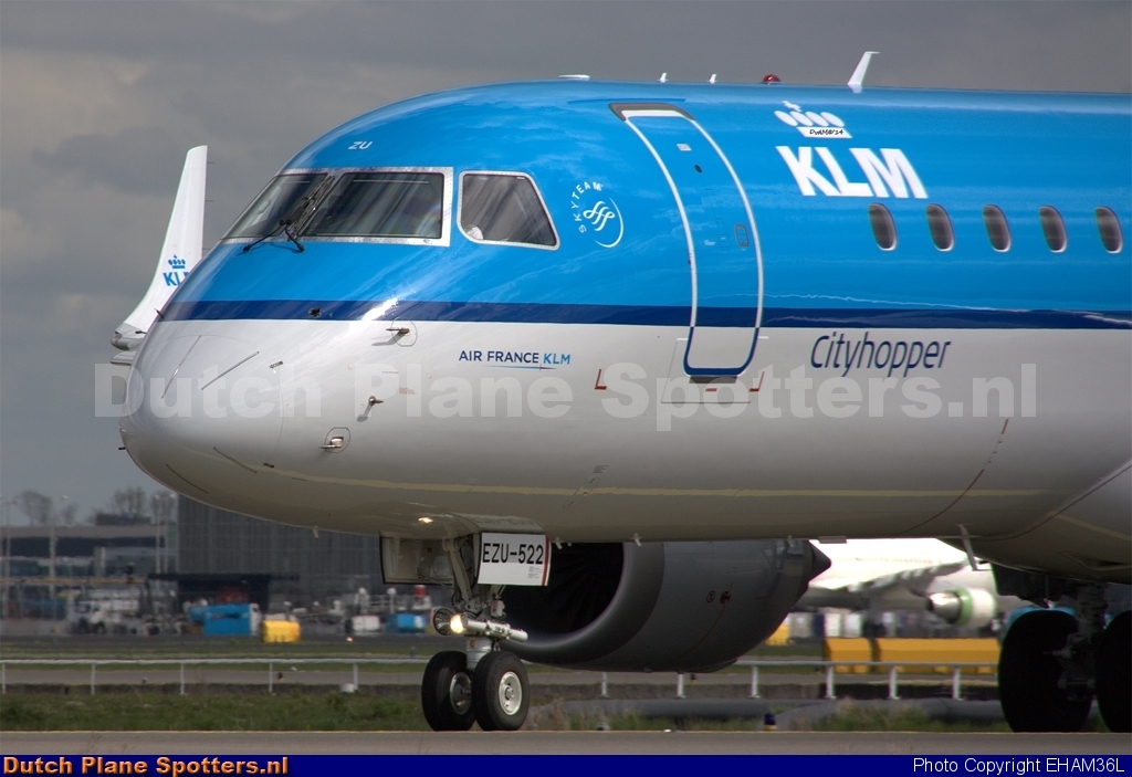 PH-EZU Embraer 190 KLM Cityhopper by EHAM36L