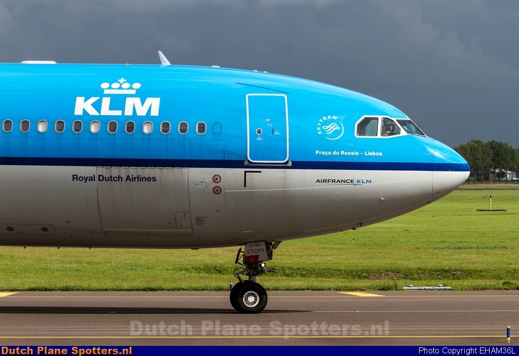 PH-AKE Airbus A330-300 KLM Royal Dutch Airlines by EHAM36L
