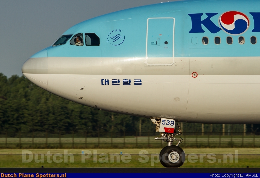 HL7539 Airbus A330-200 Korean Air by EHAM36L
