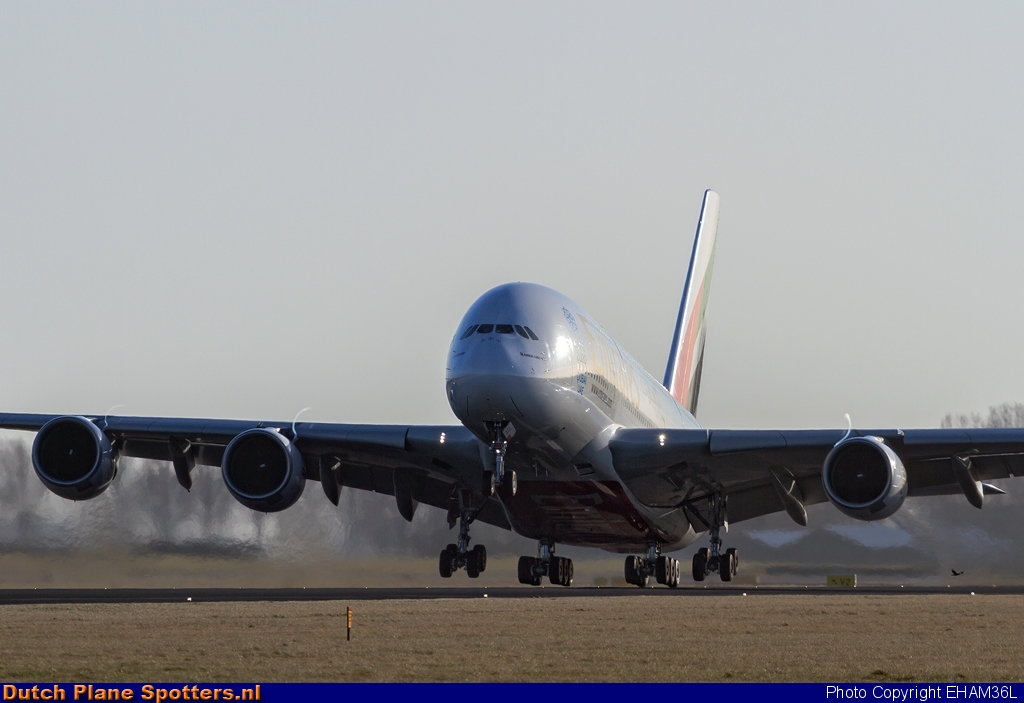 A6-EEZ Airbus A380-800 Emirates by EHAM36L