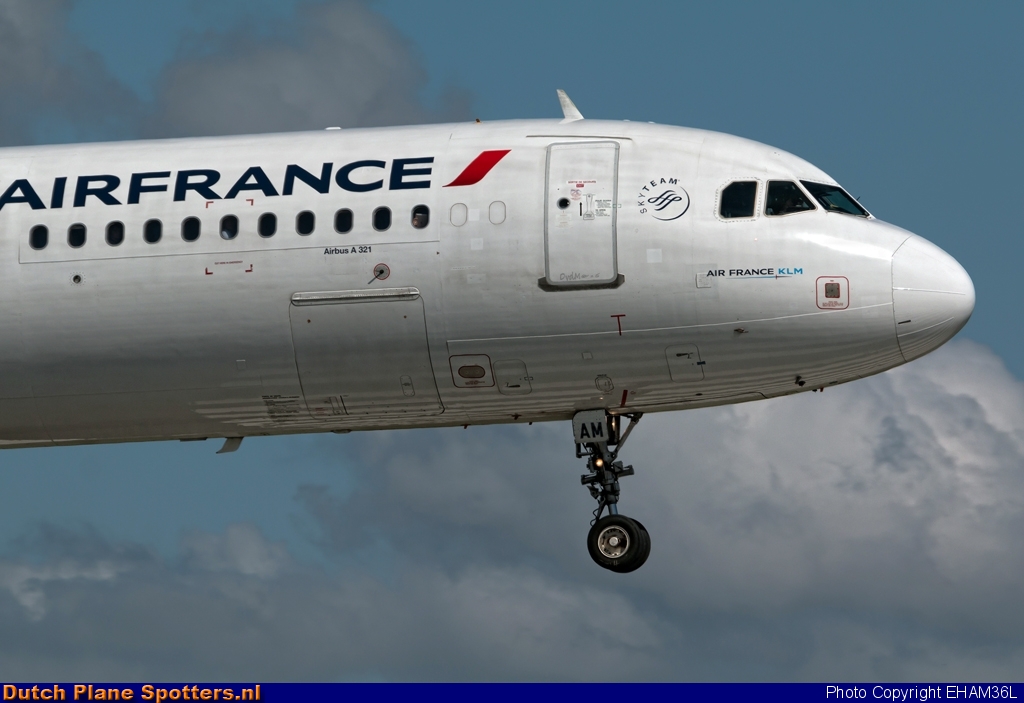 F-GTAM Airbus A321 Air France by EHAM36L