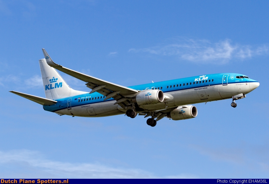 PH-BGA Boeing 737-800 KLM Royal Dutch Airlines by EHAM36L
