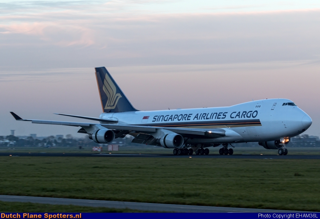9V-SFI Boeing 747-400 Singapore Airlines Cargo by EHAM36L