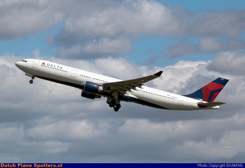 N810NW Airbus A330-300 Delta Airlines by EHAM36L