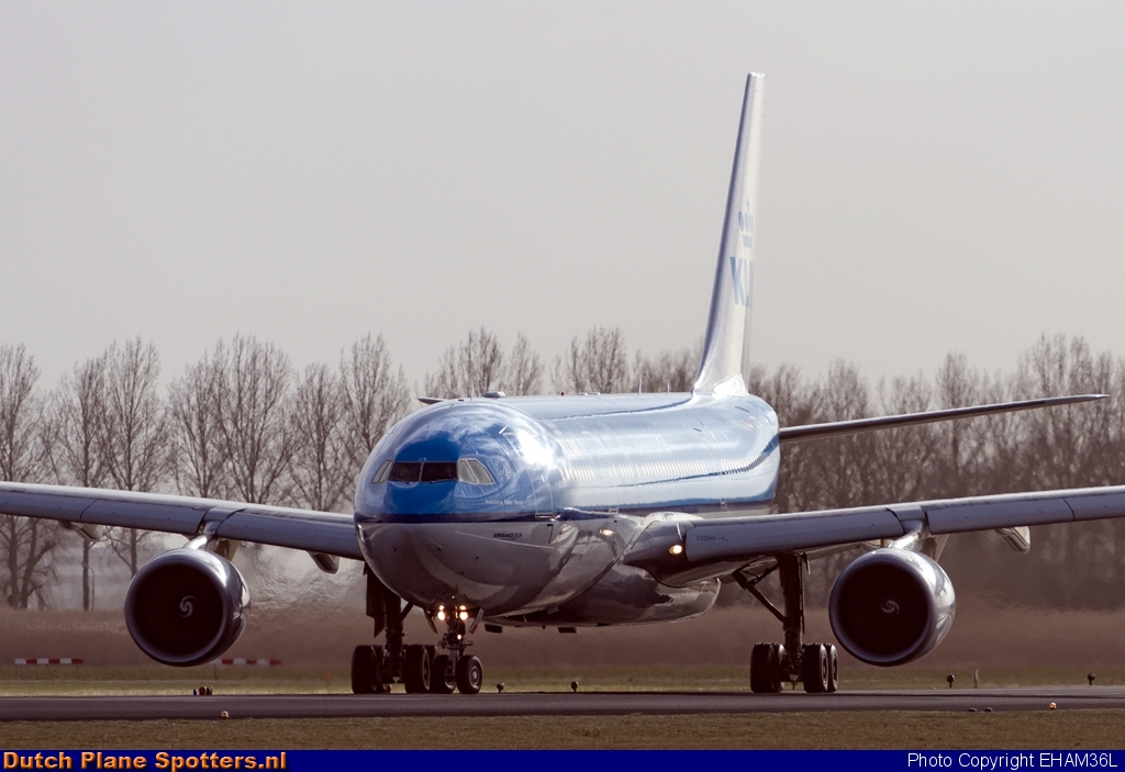 PH-AOB Airbus A330-200 KLM Royal Dutch Airlines by EHAM36L
