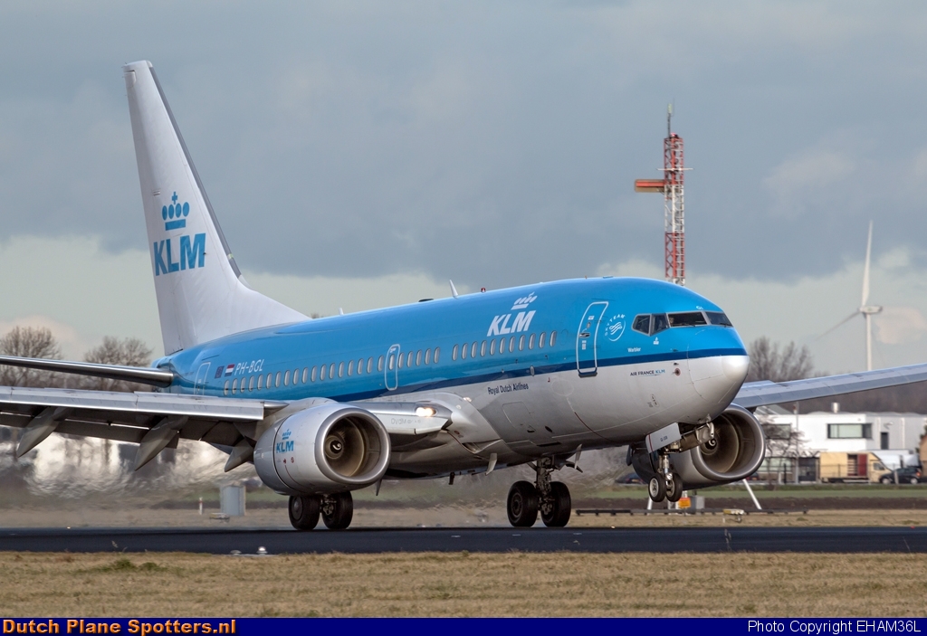 PH-BGL Boeing 737-700 KLM Royal Dutch Airlines by EHAM36L