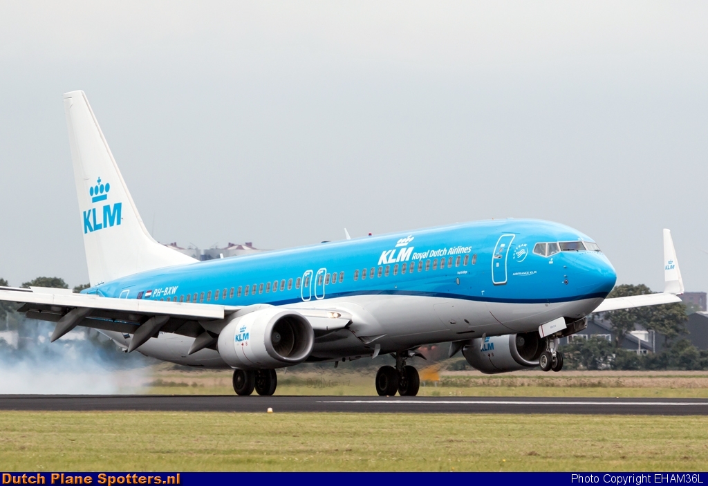 PH-BXW Boeing 737-800 KLM Royal Dutch Airlines by EHAM36L