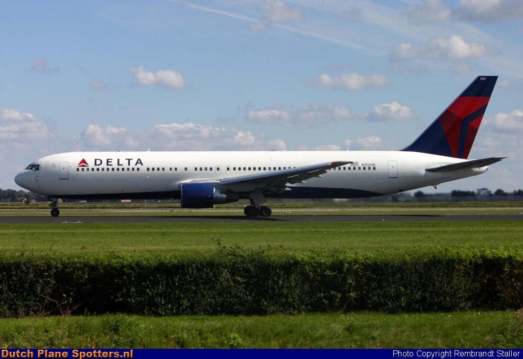 N1200K Boeing 767-300 Delta Airlines by Rembrandt Staller