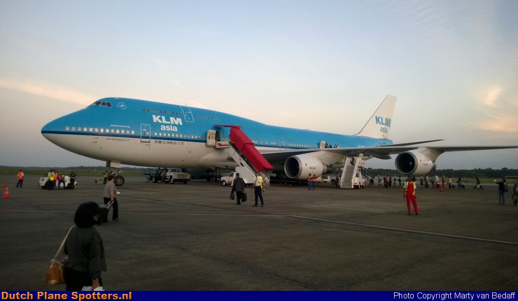 PH-BFY Boeing 747-400 KLM Asia by Marty van Bedaff
