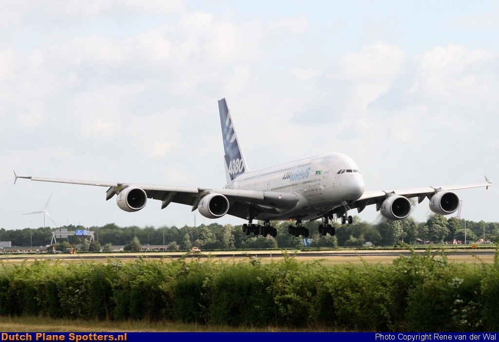 F-WWDD Airbus A380-800 Airbus Industrie by Rene van der Wal