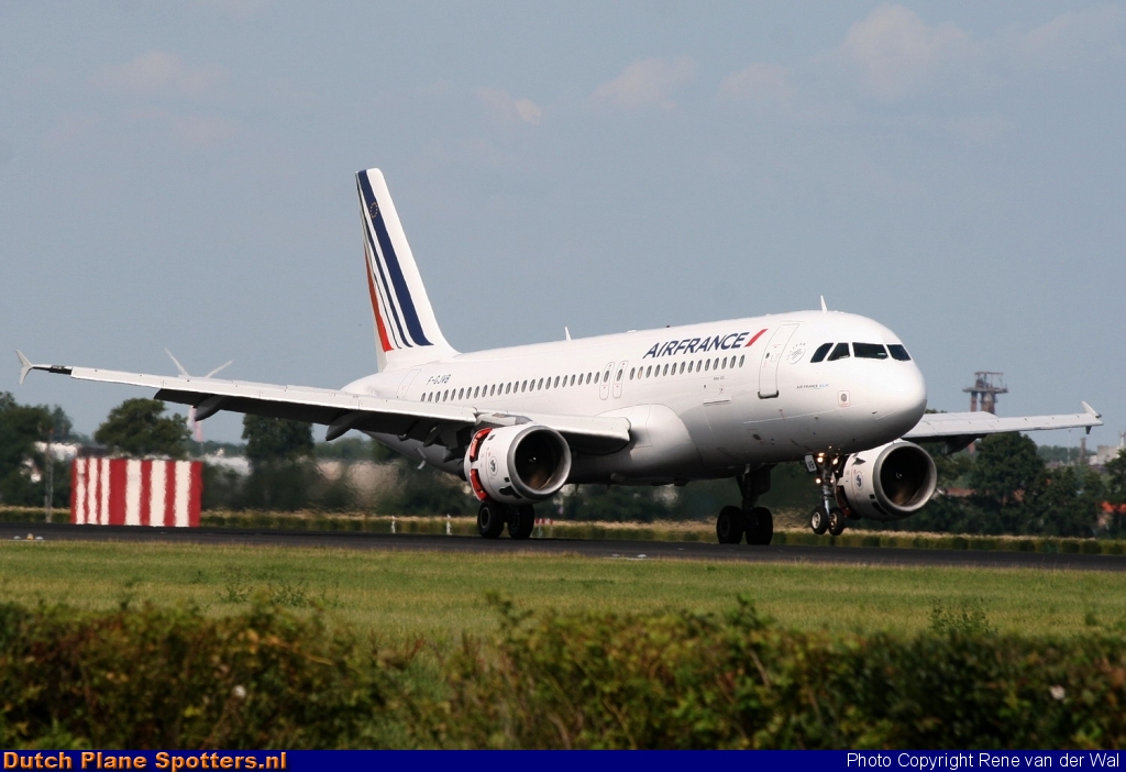 F-GJVB Airbus A320 Air France by Rene van der Wal