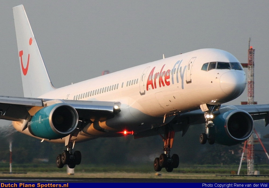C-FLOX Boeing 757-200 ArkeFly by Rene van der Wal