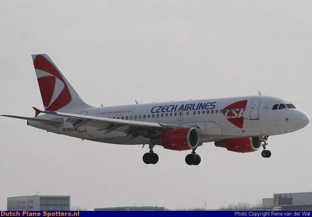 OK-NEO Airbus A319 CSA Czech Airlines by Rene van der Wal