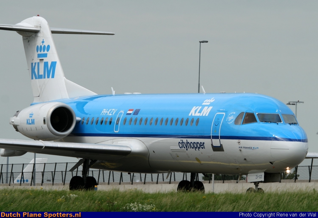 PH-KZV Fokker 70 KLM Cityhopper by Rene van der Wal